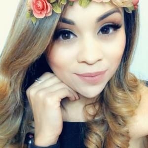 Meet your Posher, Elizabeth